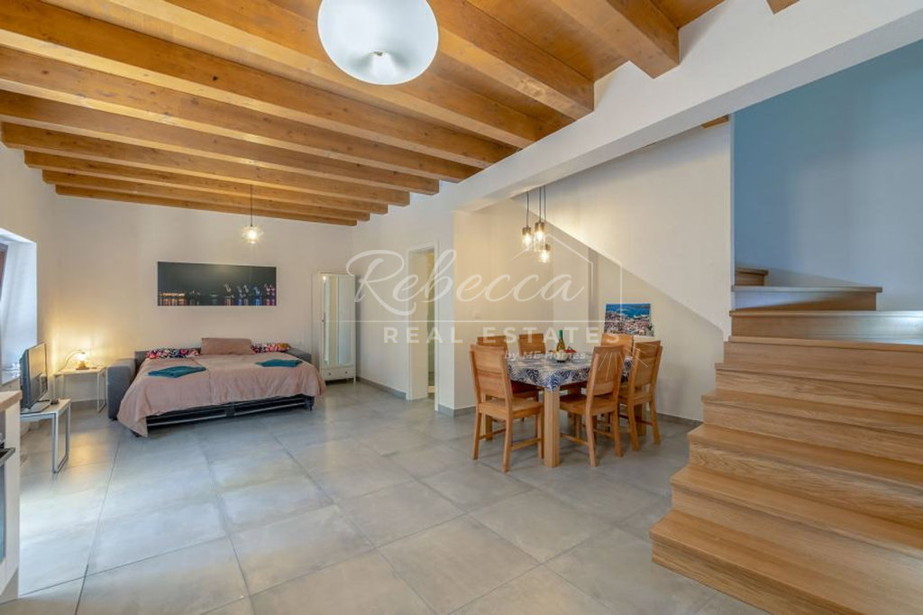 Freistehend, 240 m², Pula (Pola)