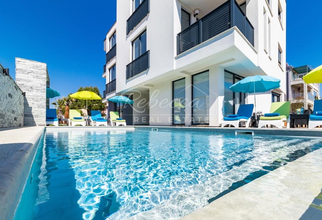 Condominio, 407 m², Medulin