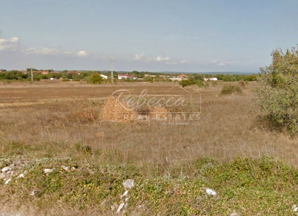 Poľnohospodárska plocha, 602 m², Ližnjan (Lisignano)