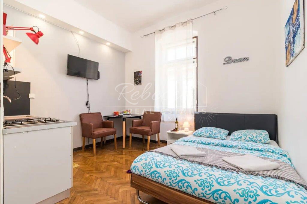 5+ Zimmer, 86 m², Pula (Pola)