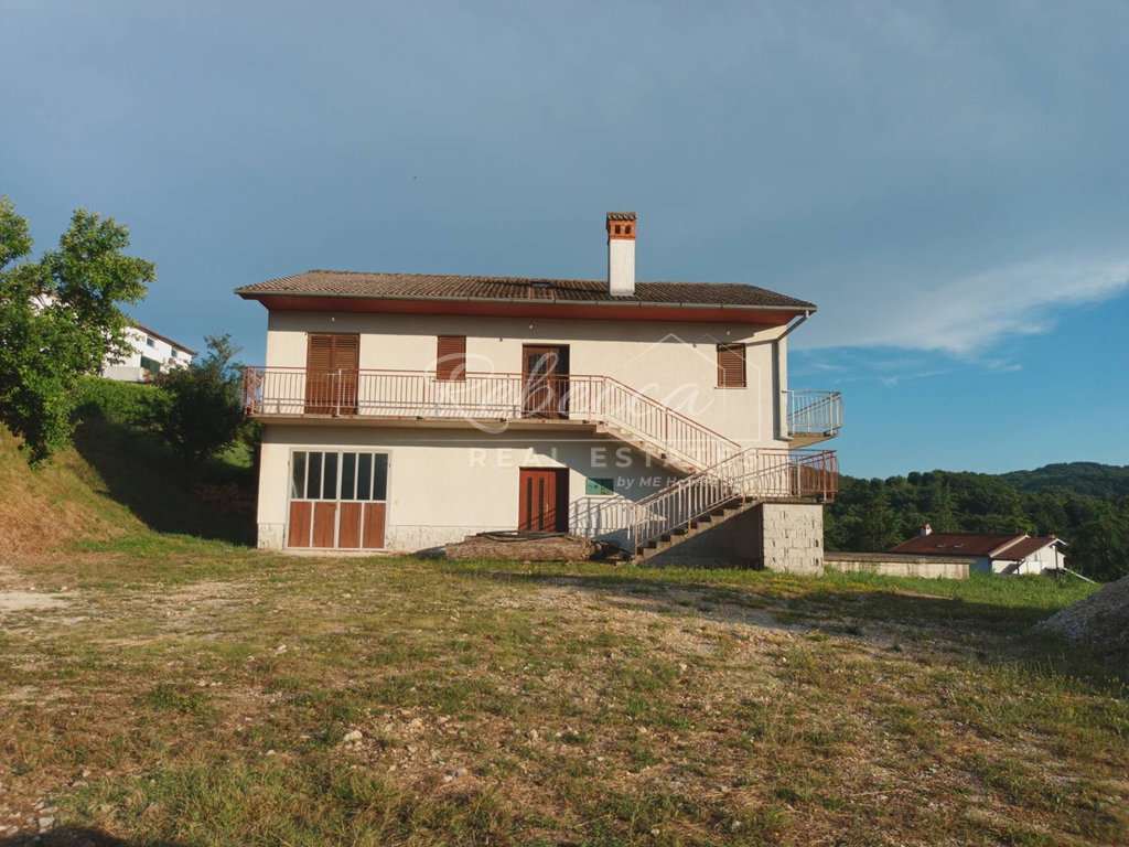 Önálló, 130 m², Cerovlje