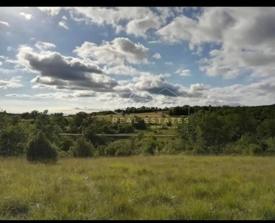 TERRENO AGRICOLO VICINO OPRTALJ