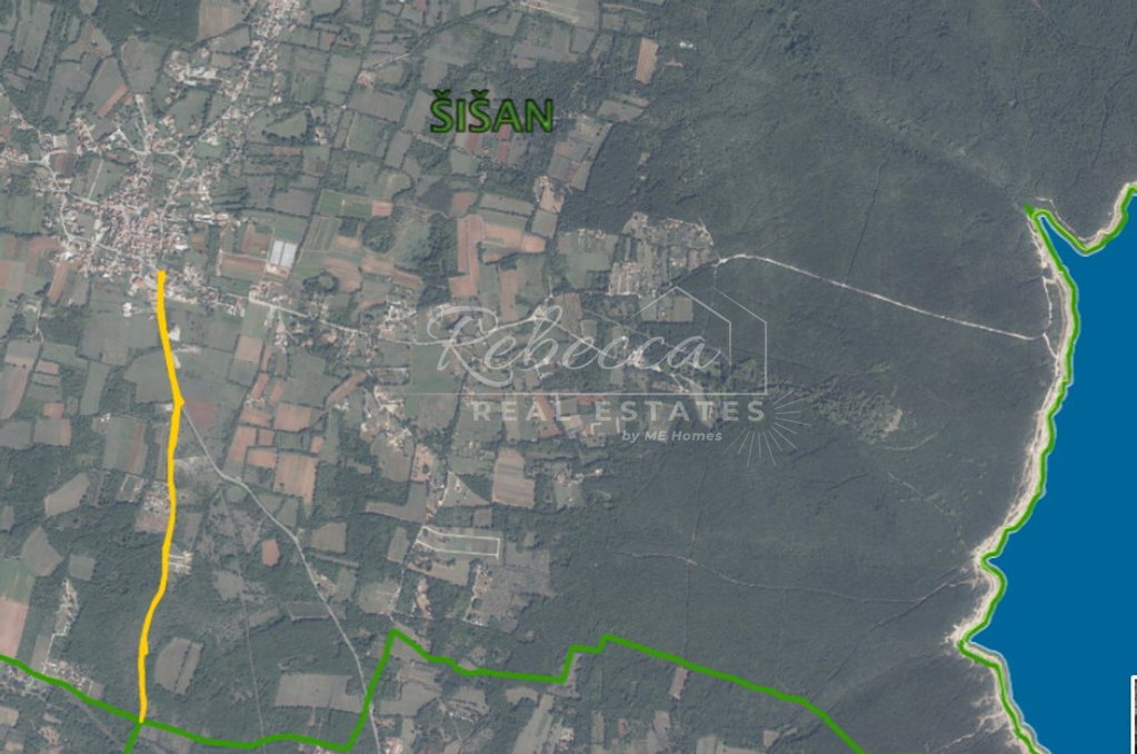 Šišan, landwirtschaftliche Flächen 5600 m2, einen Kilometer vom Meer entfernt