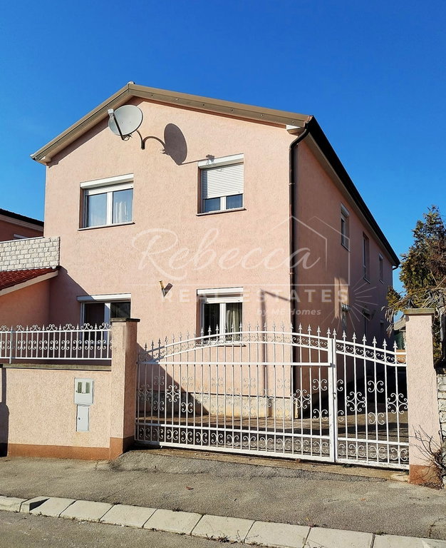 Önálló, 240 m², Vodnjan (Dignano)