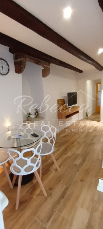 PAZIN: APPARTAMENTO ADATTATO SU TRE PIANI, 118 m2