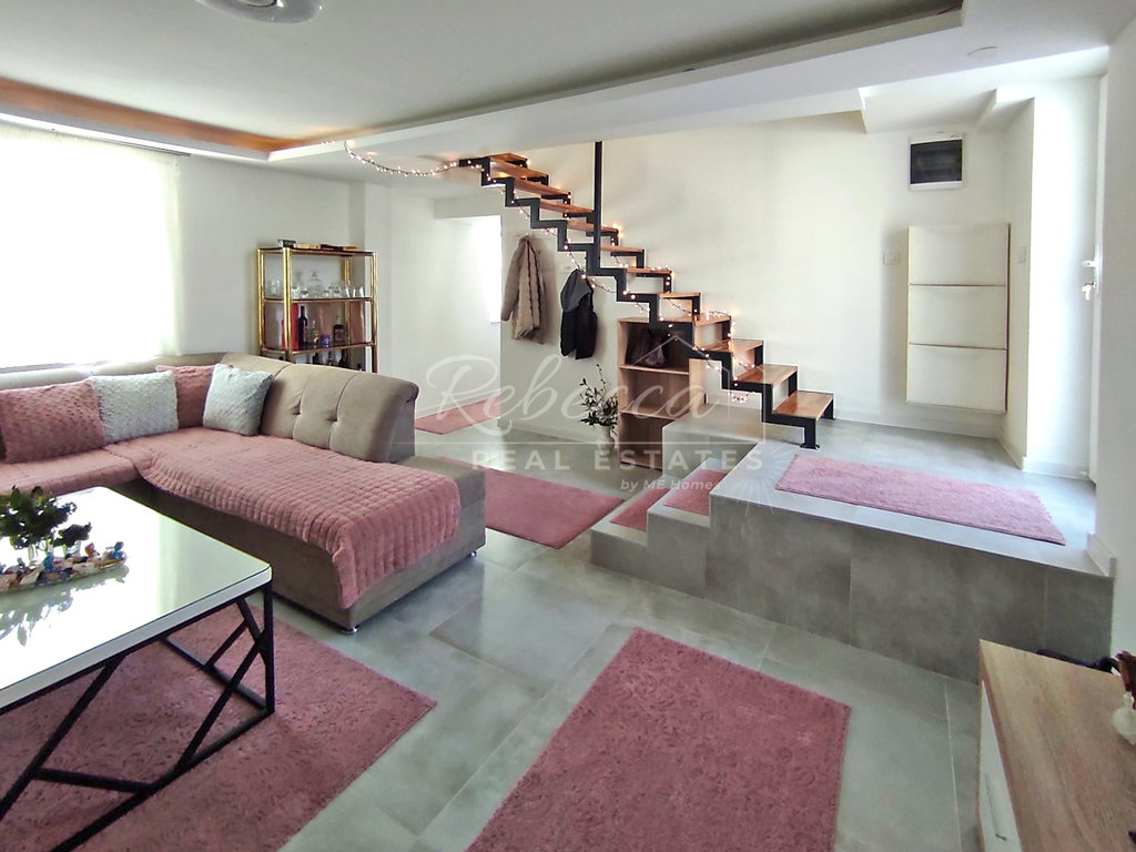 Valtura, casa in pietra d'Istria, completamente ristrutturata