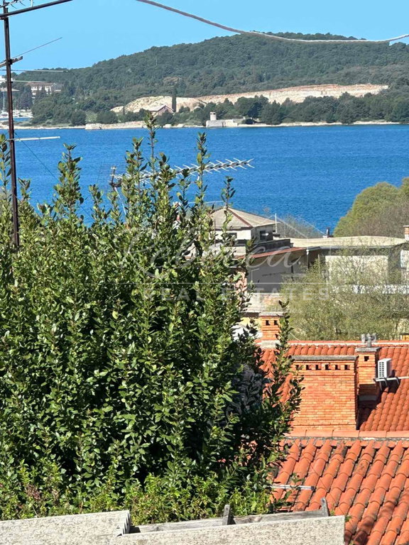 2,5 szobás, 60 m², Pula (Pola)