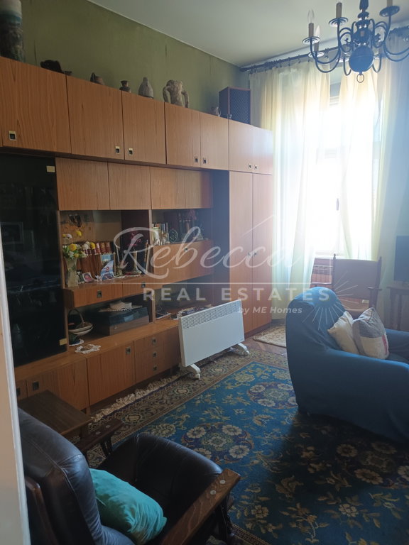 Wohnung im Stadtzentrum, 3 Schlafzimmer, Garage, Garten, Pula