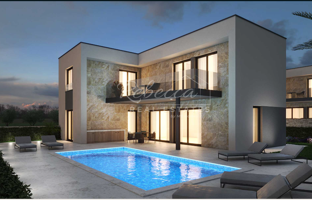 Villa con piscina. A 400 m dal mare, Peroj