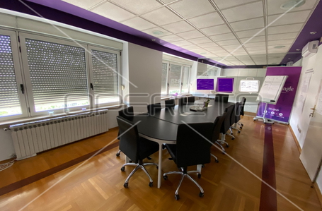 opereta_carousel_photo_4