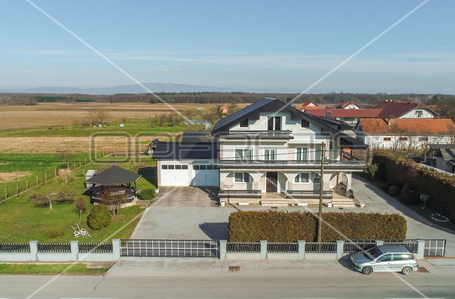 opereta_carousel_photo_2