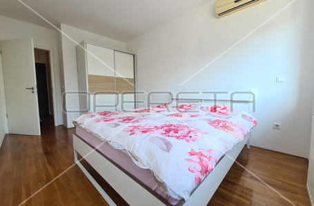OPERETA 377027