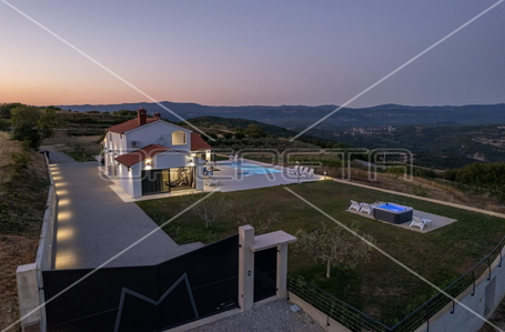 opereta_carousel_photo_8