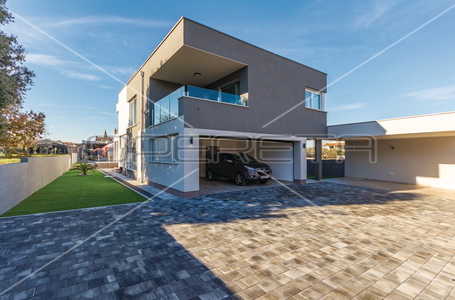 opereta_carousel_photo_2