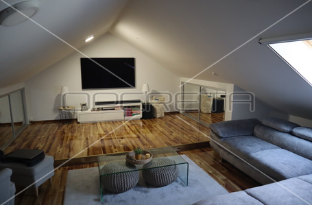 opereta_carousel_photo_3