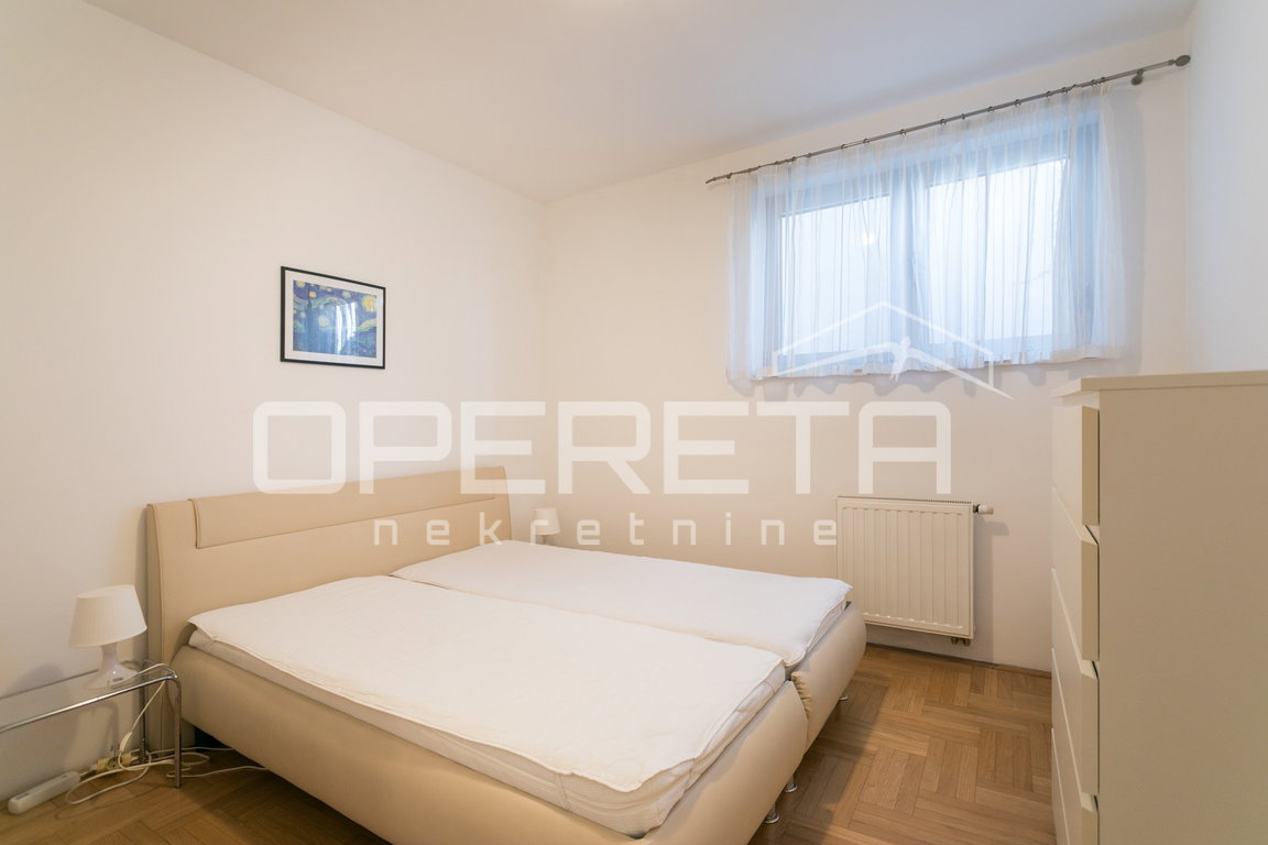 OPERETA 493852