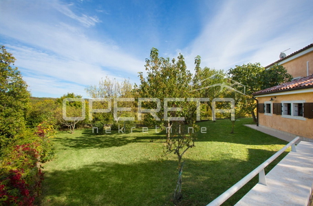 opereta_carousel_photo_3