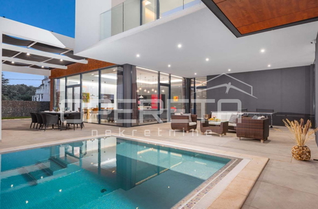 opereta_carousel_photo_3