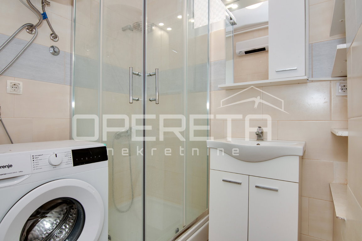 OPERETA 498136