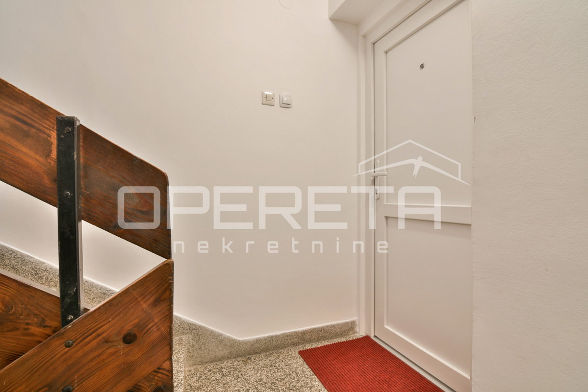OPERETA 498138
