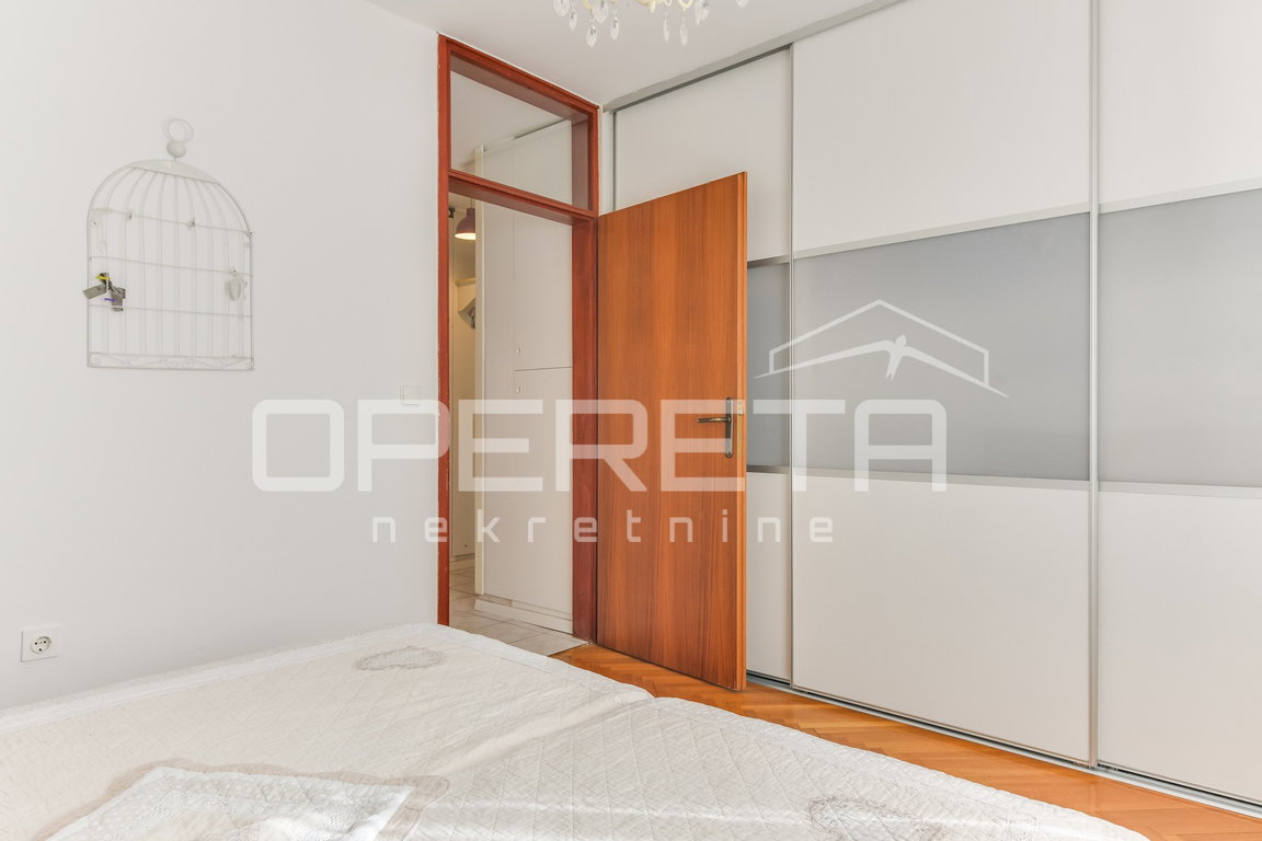 OPERETA 500313