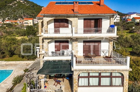 opereta_carousel_photo_3