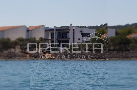 opereta_carousel_photo_2