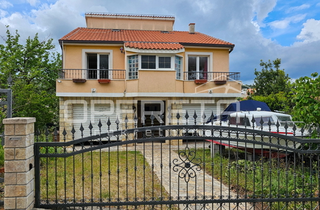 opereta_carousel_photo_4