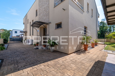 opereta_carousel_photo_4