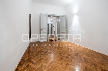 opereta_carousel_photo_7