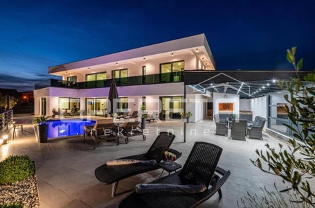 opereta_carousel_photo_2