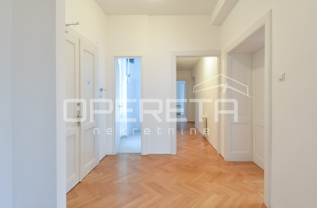 opereta_carousel_photo_7