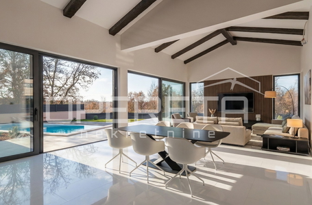 opereta_carousel_photo_8