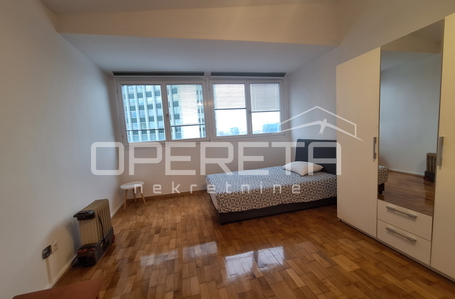 opereta_carousel_photo_2