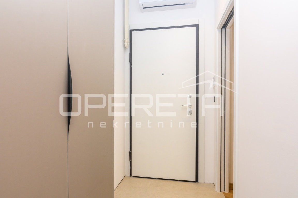 OPERETA 588646