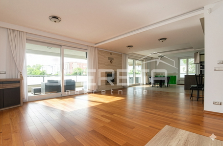 opereta_carousel_photo_3