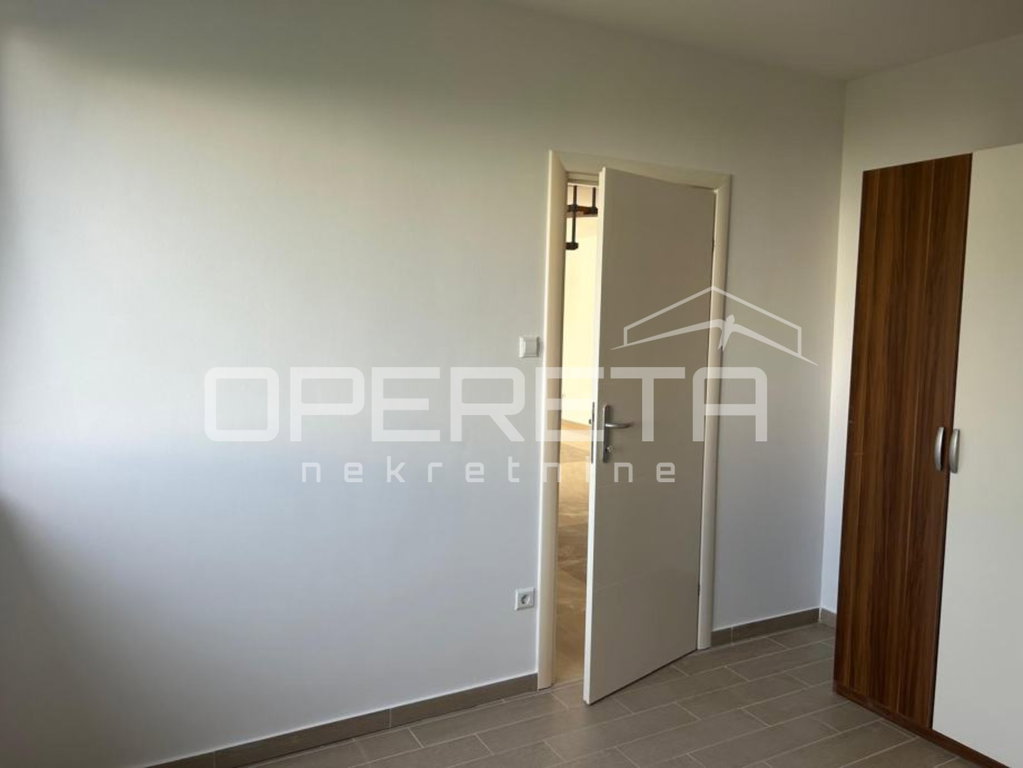 OPERETA 592240