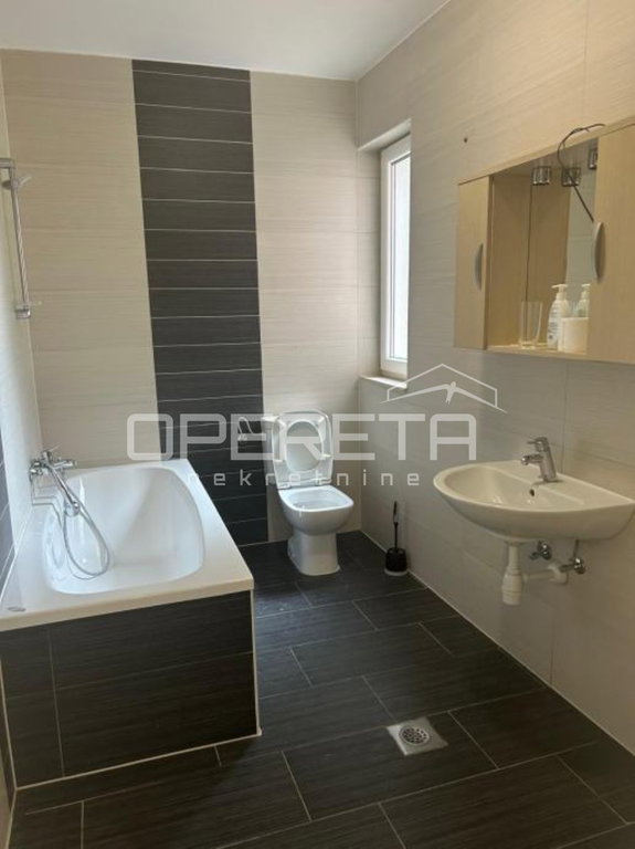 OPERETA 592245