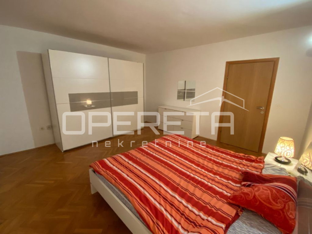 OPERETA 592311