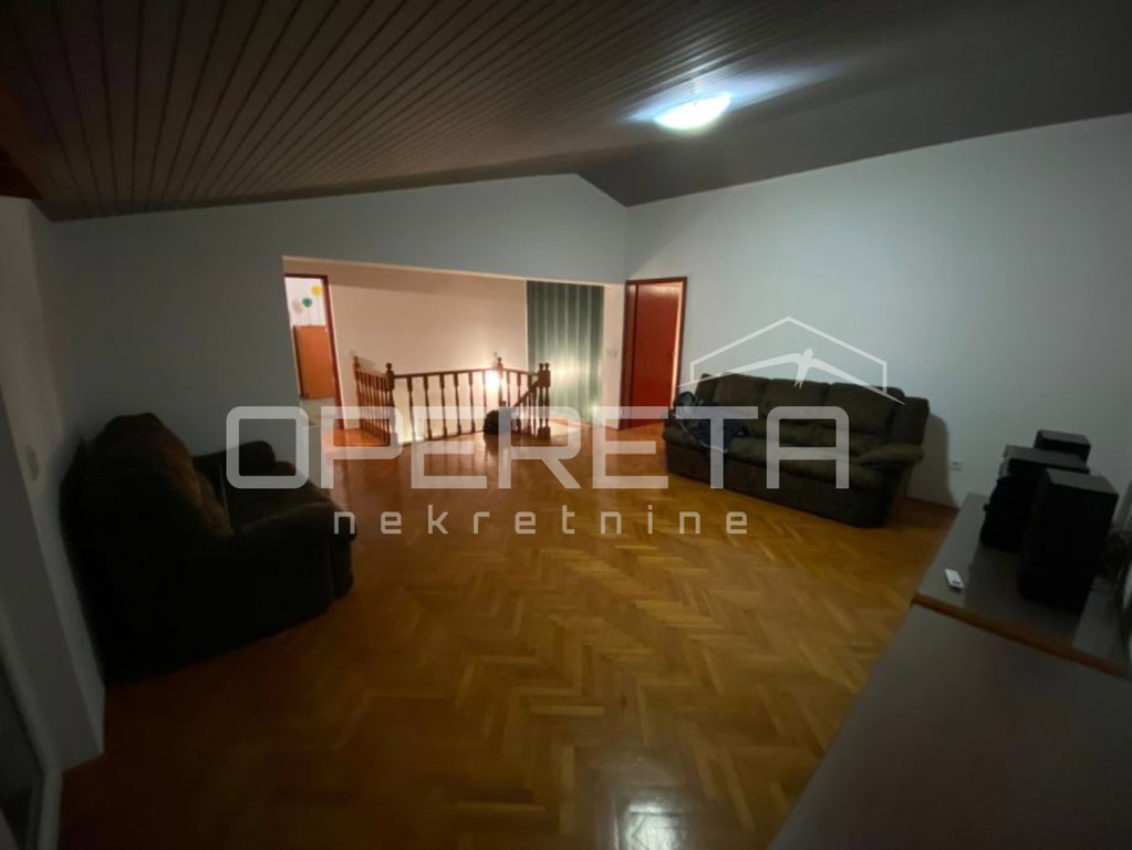 OPERETA 592313