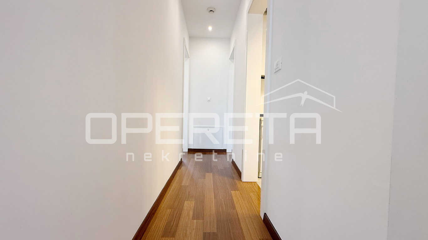 OPERETA 593859