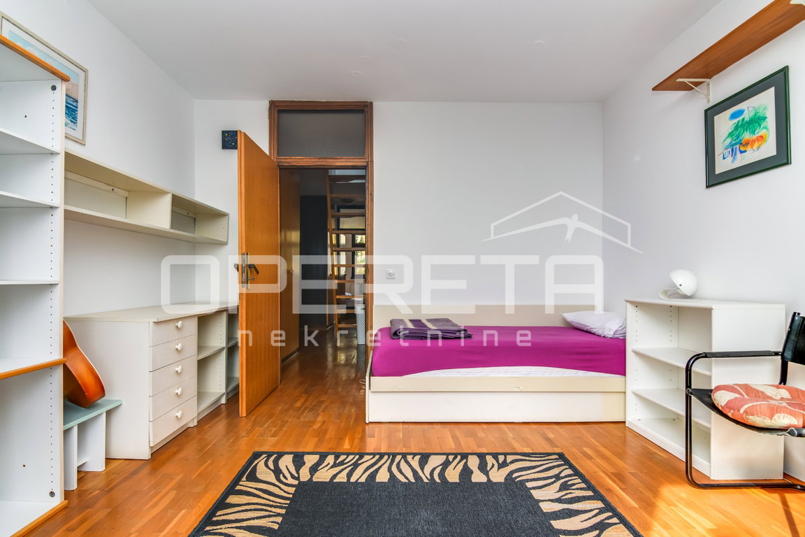 OPERETA 594111