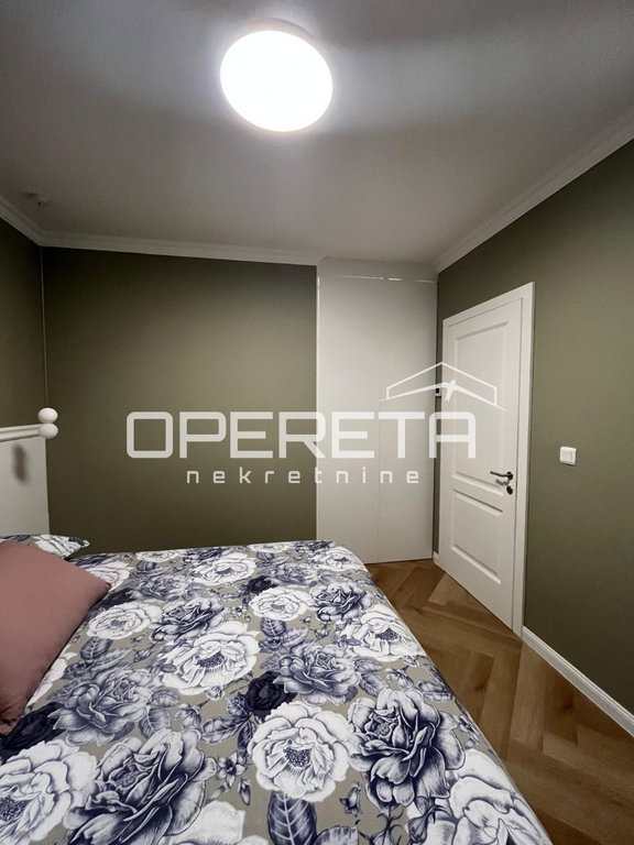 OPERETA 594615