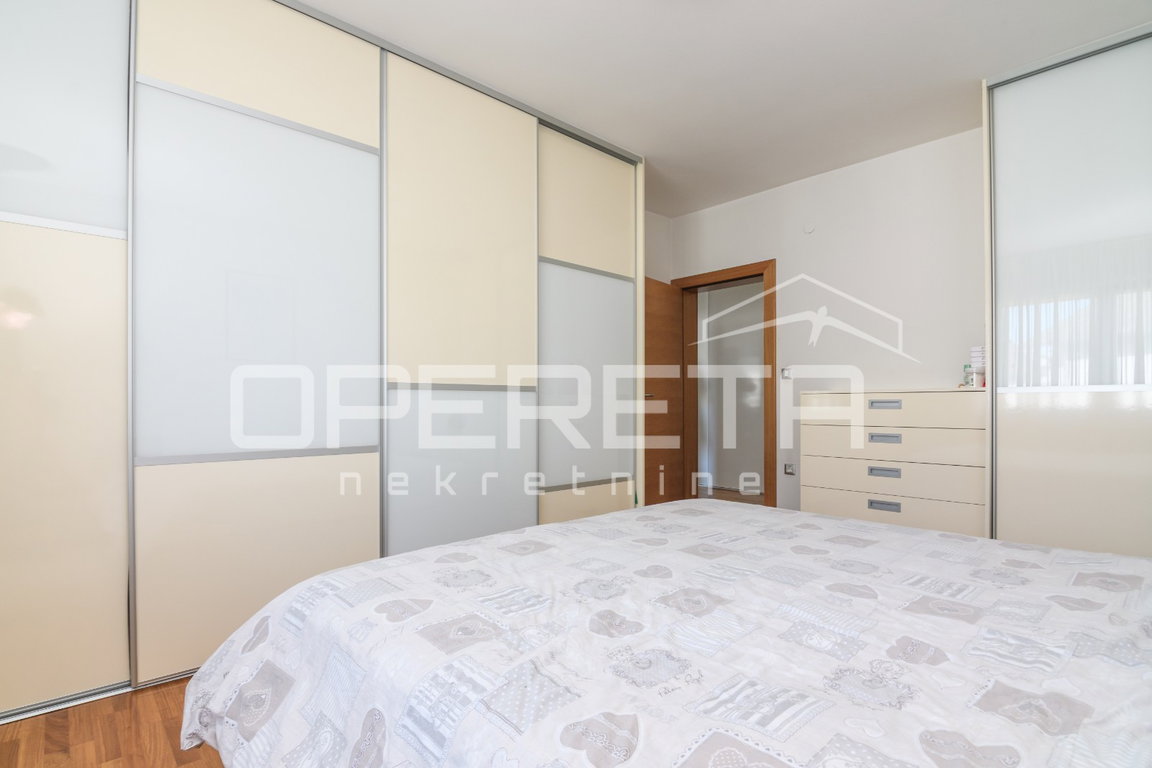 OPERETA 595094
