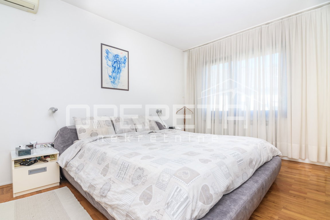 OPERETA 595095