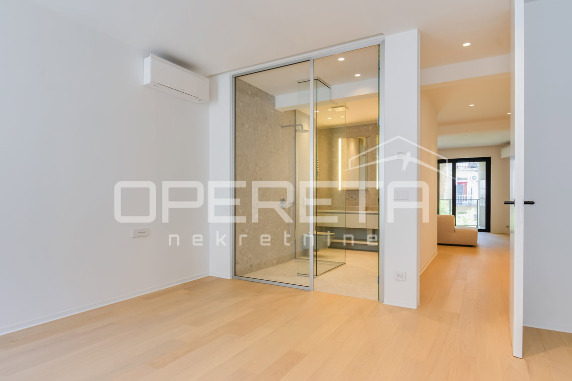 OPERETA 595289
