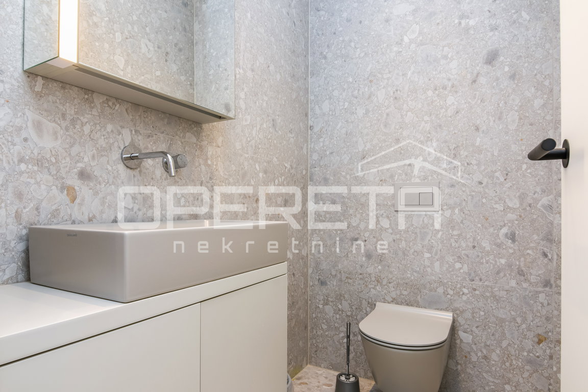 OPERETA 595348