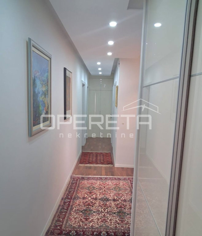OPERETA 595533