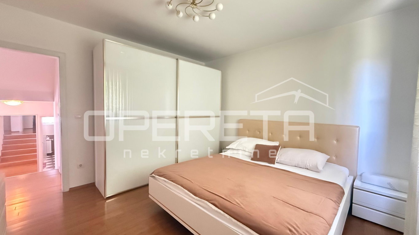 OPERETA 595706