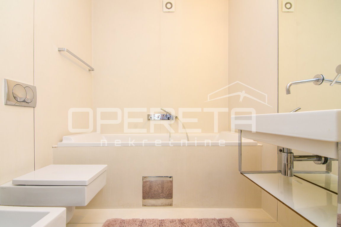 OPERETA 595769